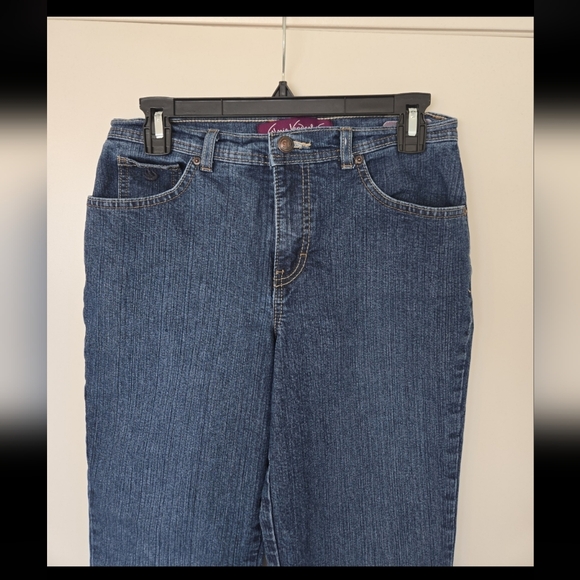Gloria Vanderbilt Straight Leg Jeans in Dark Blue Wash - Picture 2 of 8